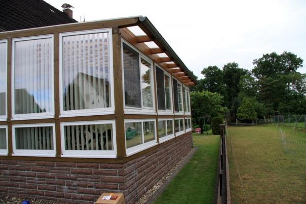 Kunststoff-Fenster in weiß, zweigeteilt