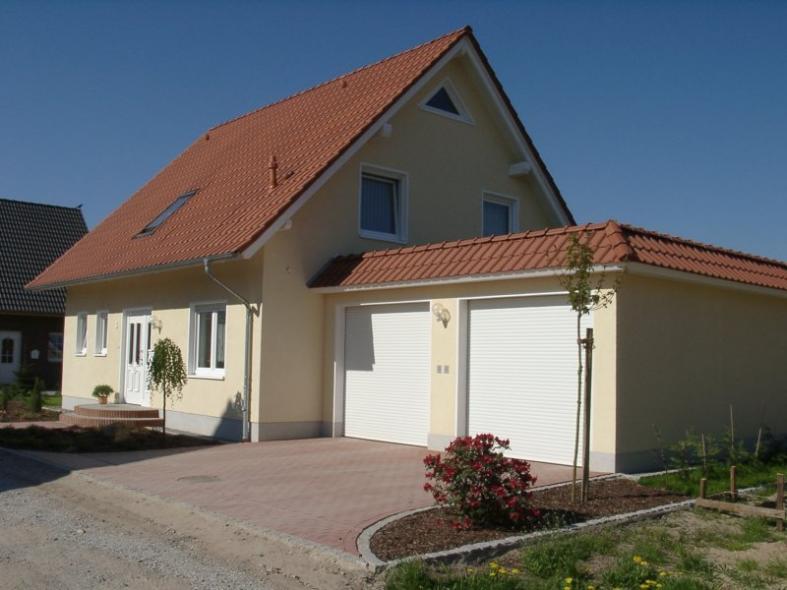 Rolltore in weiß 
