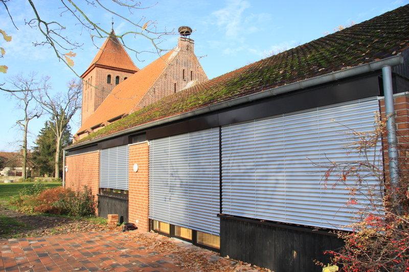 Jalousien an Einfamilienhaus 2