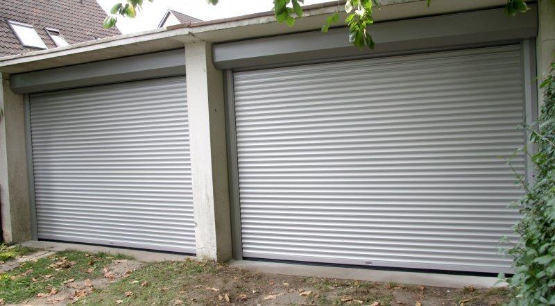 Rolltore Garage in Silber